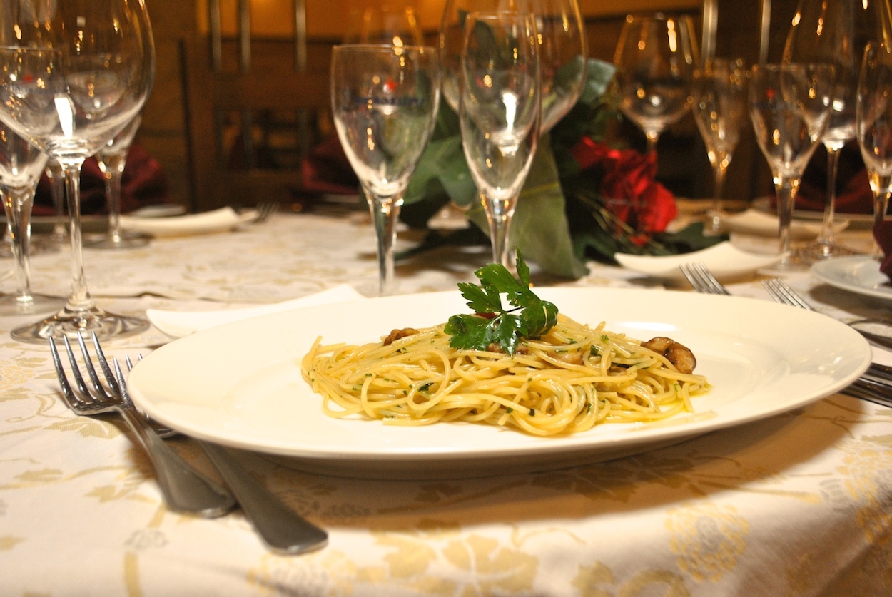 Spaghetti aglio olio e peperoncino